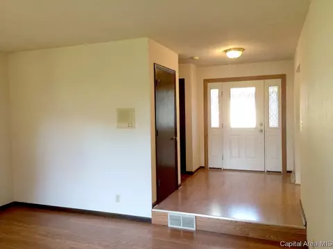 2612 Lemont Dr, Springfield, IL 62704 photo 6