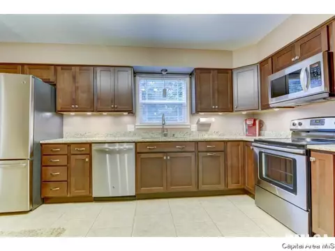 6 Royal Rd, Springfield, IL 62702 photo 8