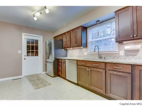 6 Royal Rd, Springfield, IL 62702 photo 12