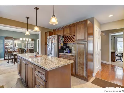 2521 Streamwood, Springfield, IL 62711 photo 5