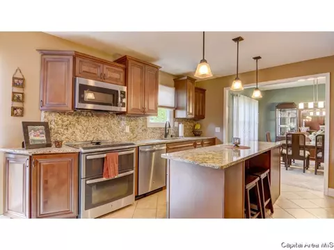 2521 Streamwood, Springfield, IL 62711 photo 8