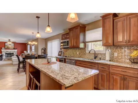 2521 Streamwood, Springfield, IL 62711 photo 6
