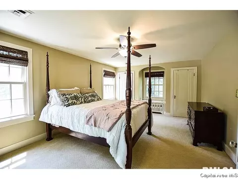 2051 Bates Ave, Springfield, IL 62704 photo 13