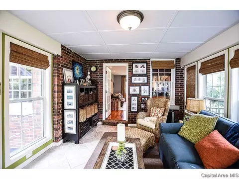 2051 Bates Ave, Springfield, IL 62704 photo 8
