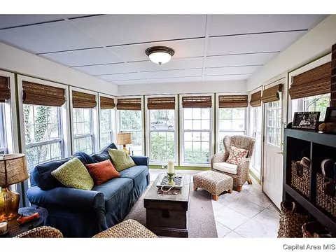 2051 Bates Ave, Springfield, IL 62704 photo 9