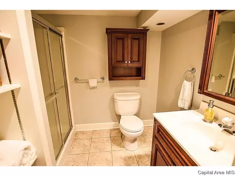 2051 Bates Ave, Springfield, IL 62704 photo 16