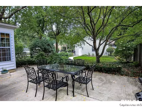 2051 Bates Ave, Springfield, IL 62704 photo 26