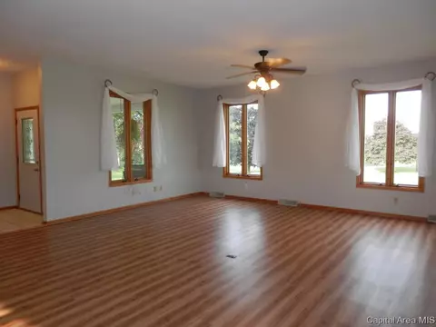 2436 Knox Rd 600e, Oneida, IL 61467 photo 10