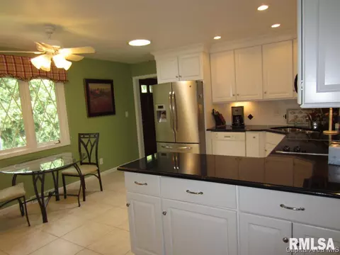 2207 Greenbriar Rd, Springfield, IL 62704 photo 7