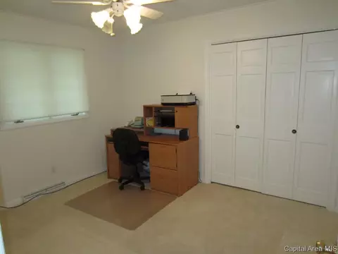 2207 Greenbriar Rd, Springfield, IL 62704 photo 16
