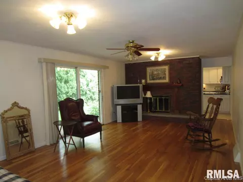 2207 Greenbriar Rd, Springfield, IL 62704 photo 9