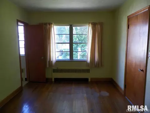 201 E D St, Alpha, IL 61413 photo 27