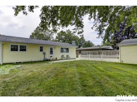 2221 Keokuk Dr, Springfield, IL 62702 photo 6