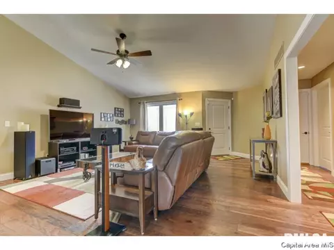 2900 Cronin Dr, Springfield, IL 62711 photo 10