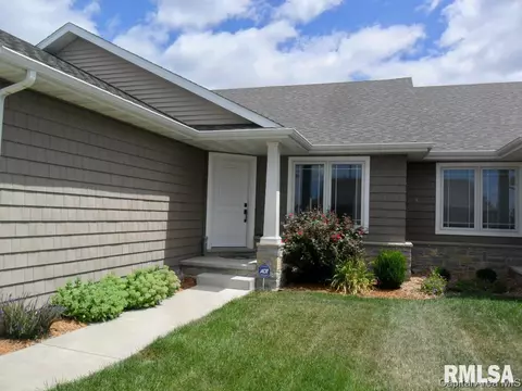 2900 Cronin Dr, Springfield, IL 62711 photo 2