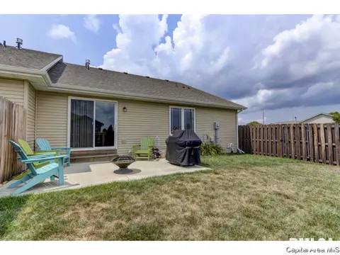 2900 Cronin Dr, Springfield, IL 62711 photo 4