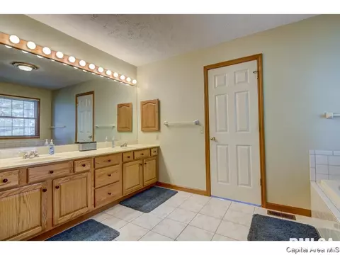 6001 Thresher Dr, Springfield, IL 62712 photo 20