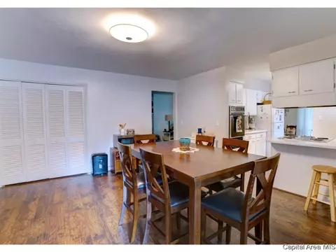 809 Independence Rdg, Springfield, IL 62702 photo 8