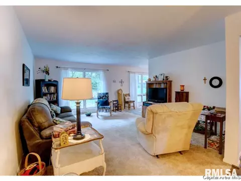 809 Independence Rdg, Springfield, IL 62702 photo 5