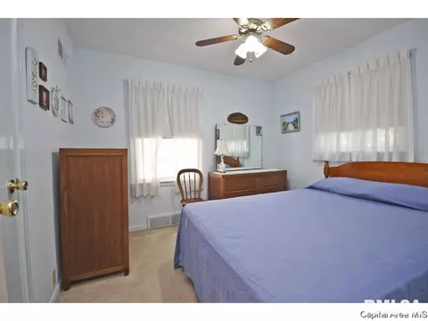 3045 E Trinity Ave, Springfield, IL 62702 photo 11