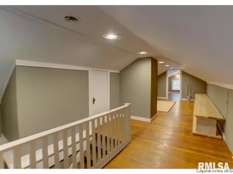656 W Vine St, Springfield, IL 62704 photo 17