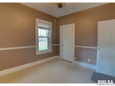 656 W Vine St, Springfield, IL 62704 photo 13