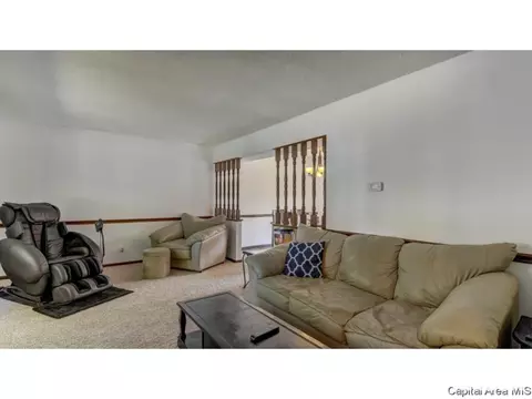 3220 Ellendale, Springfield, IL 62704 photo 4