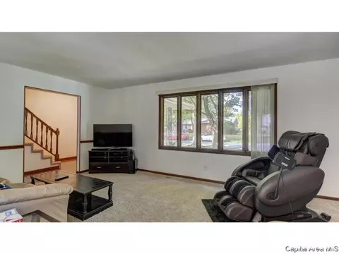 3220 Ellendale, Springfield, IL 62704 photo 3