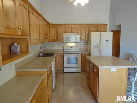 3916 Lear Dr, Springfield, IL 62711 photo 8