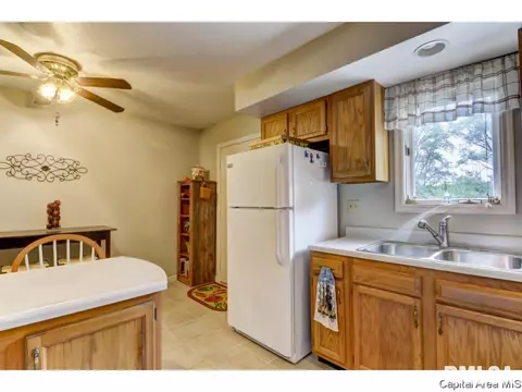 4313 Pickfair Rd, Springfield, IL 62703 photo 5