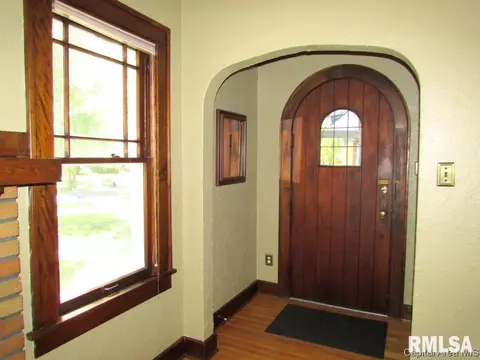 1917 S Walnut, Springfield, IL 62704 photo 2