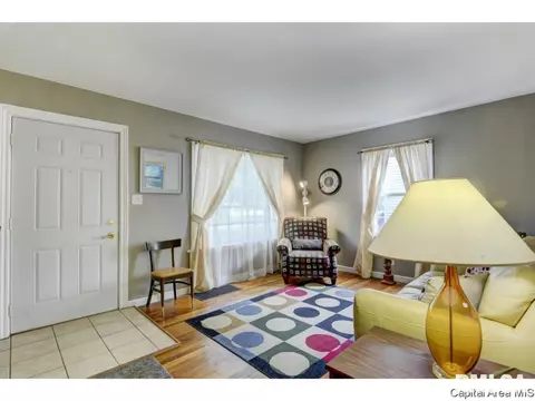 2909 S 5th St, Springfield, IL 62703 photo 3
