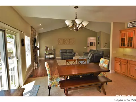 6317 Preston Dr, Springfield, IL 62711 photo 8