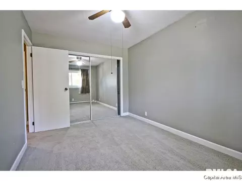 12 Eton Dr, Springfield, IL 62702 photo 14