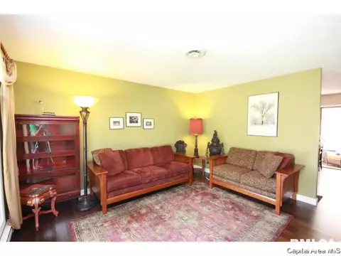 12 Eton Dr, Springfield, IL 62702 photo 3
