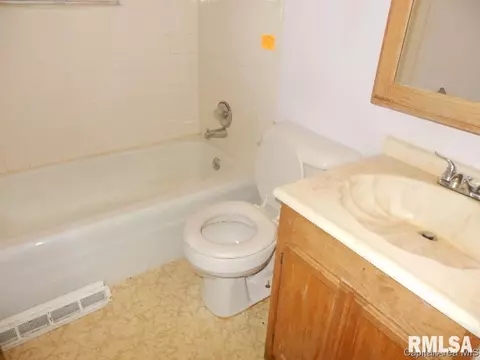 2724 Selkirk Rd, Springfield, IL 62702 photo 5