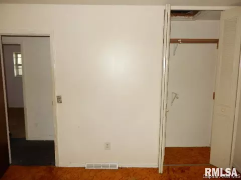 2724 Selkirk Rd, Springfield, IL 62702 photo 7