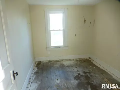 1033 N 4th St, Springfield, IL 62702 photo 15