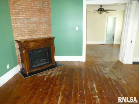 1033 N 4th St, Springfield, IL 62702 photo 7
