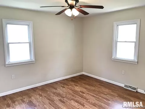 208 Edwin St, Brighton, IL 62012 photo 10