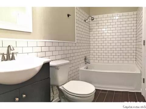 208 Edwin St, Brighton, IL 62012 photo 9
