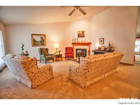 4102 Mcgregor, Springfield, IL 62707 photo 8