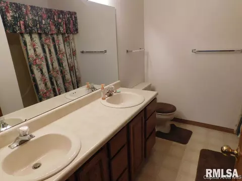 4548 Barrington, Springfield, IL 62711 photo 13