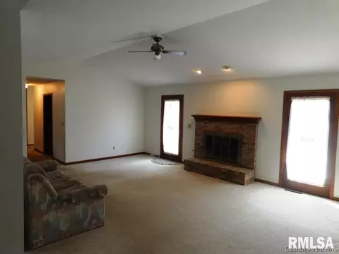4548 Barrington, Springfield, IL 62711 photo 4