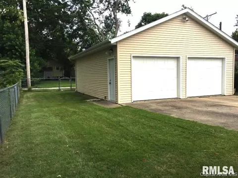 2144 S 9th St, Springfield, IL 62703 photo 6
