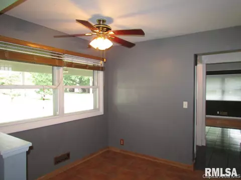 900 Greenview, Springfield, IL 62704 photo 6