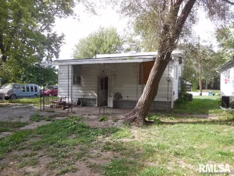 2308 Richards Ln, Springfield, IL 62702 photo 2