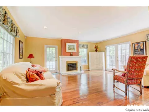 2001 S Wiggins Ave, Springfield, IL 62704 photo 12