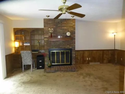 2453 Arrowhead Dr, Springfield, IL 62702 photo 6
