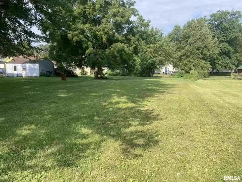 S A Street, Monmouth, IL 61462